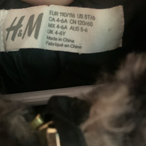 Cheetah print hm girls coat with fuzzy ears - Picture 2 of 4